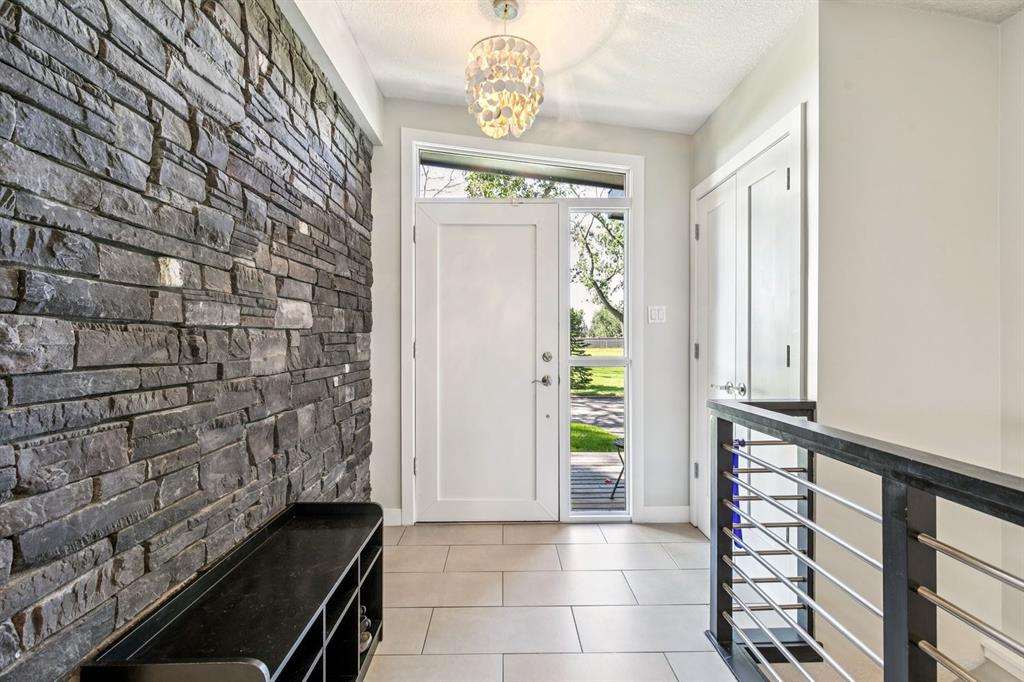 Picture for 724 Willacy Drive SE