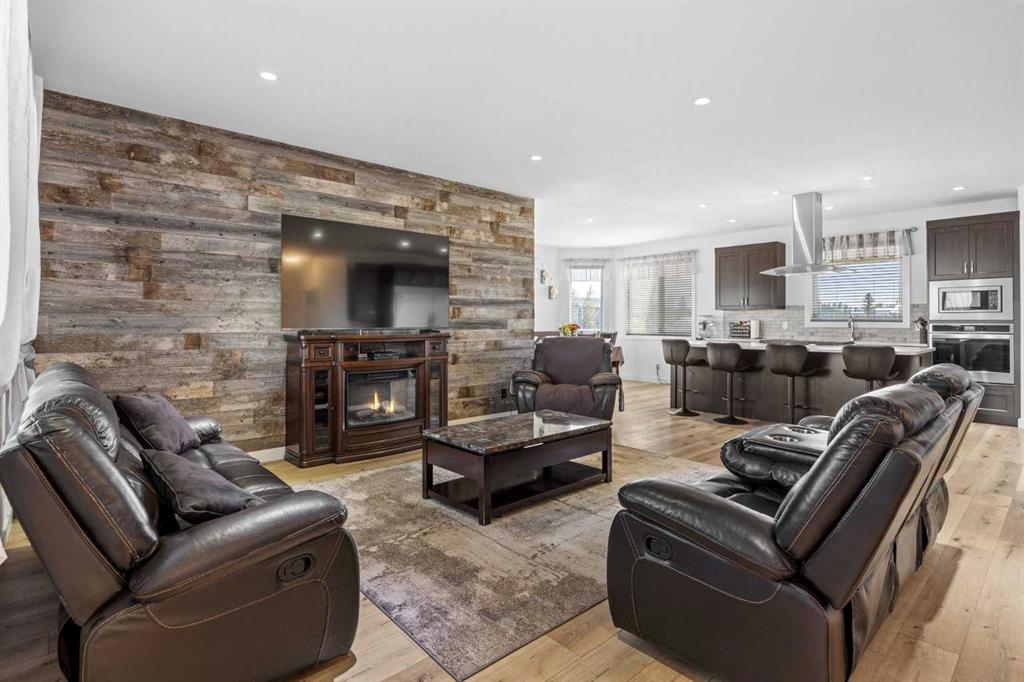 Picture for 349053 Tamarack Drive E