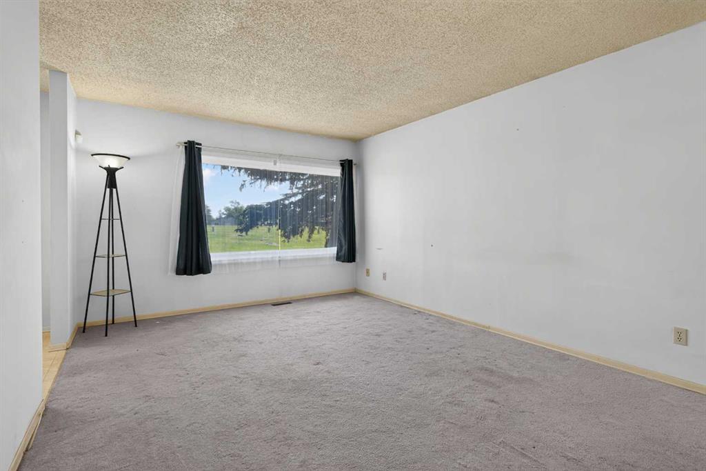 Picture for 359 Maitland Crescent NE