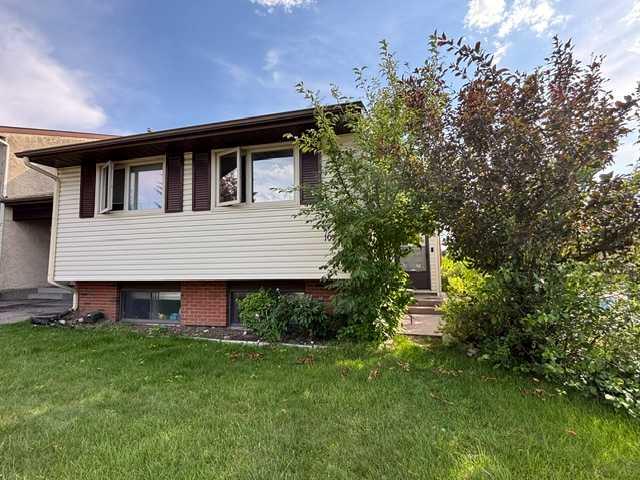 Picture for 107 Silvergrove Road NW