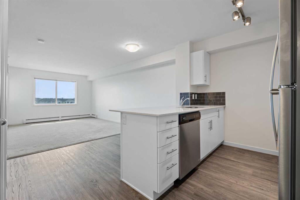 Picture for 2404, 181 Skyview Ranch Manor NE