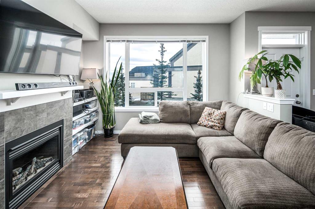 Picture for 159 Kincora Heath NW