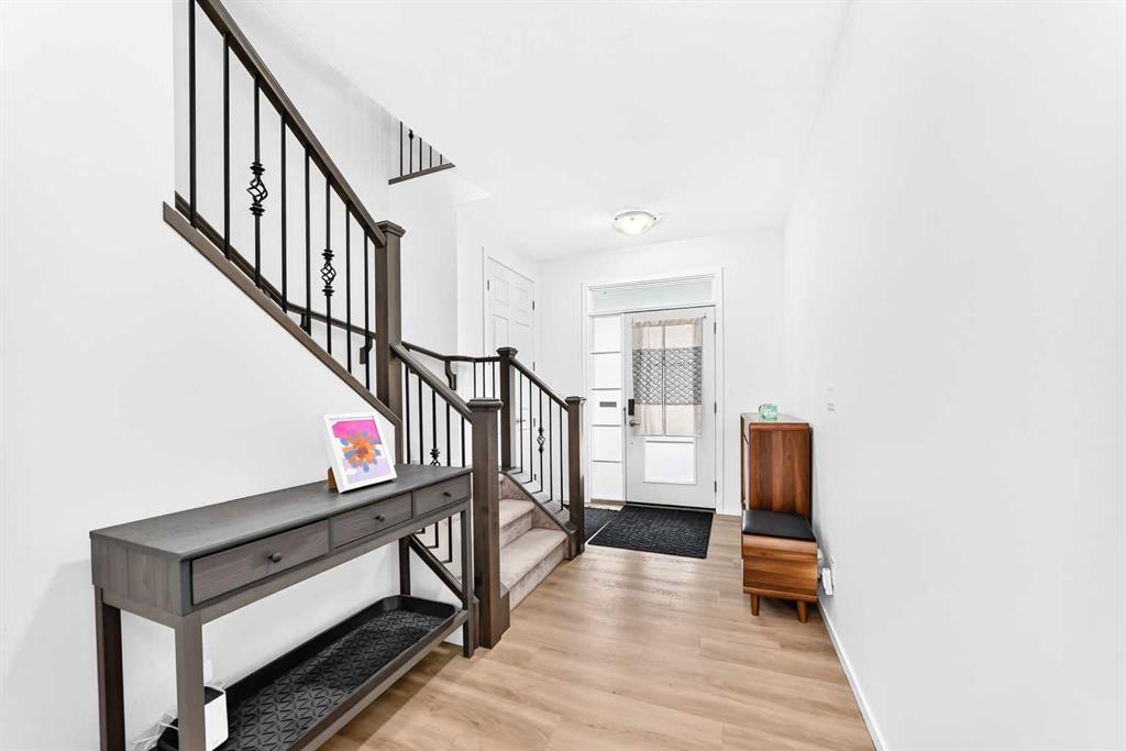 Picture for 149 Carrington Crescent NW