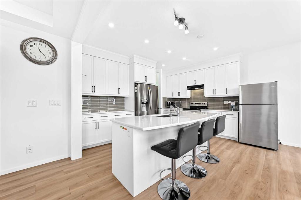 Picture for 149 Carrington Crescent NW