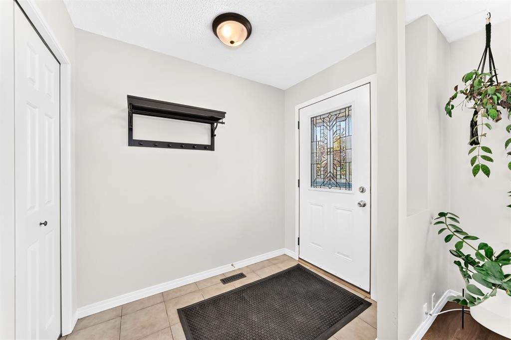 Picture for 378 Midridge Drive SE