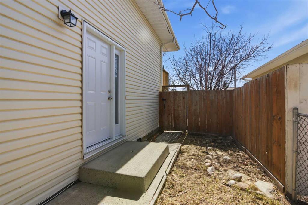 Picture for 6333/6335 24 Avenue NE