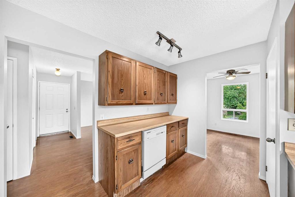 Picture for 119 Ranchlands Crescent NW