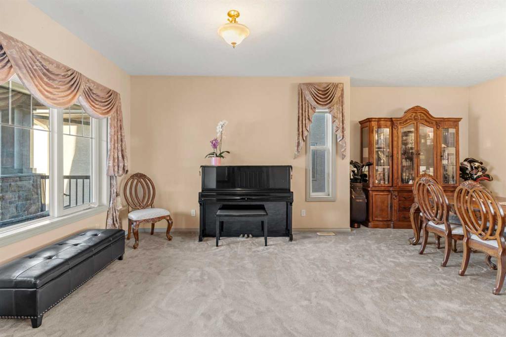 Picture for 325 Discovery Ridge Way SW