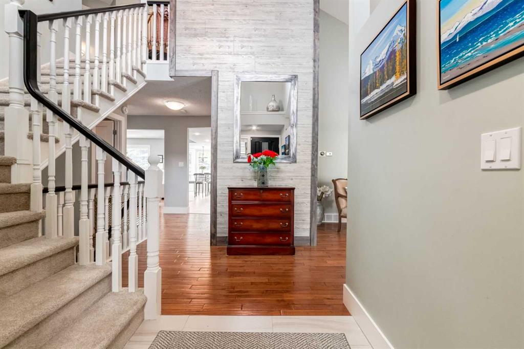 Picture for 367 Woodbriar Circle SW