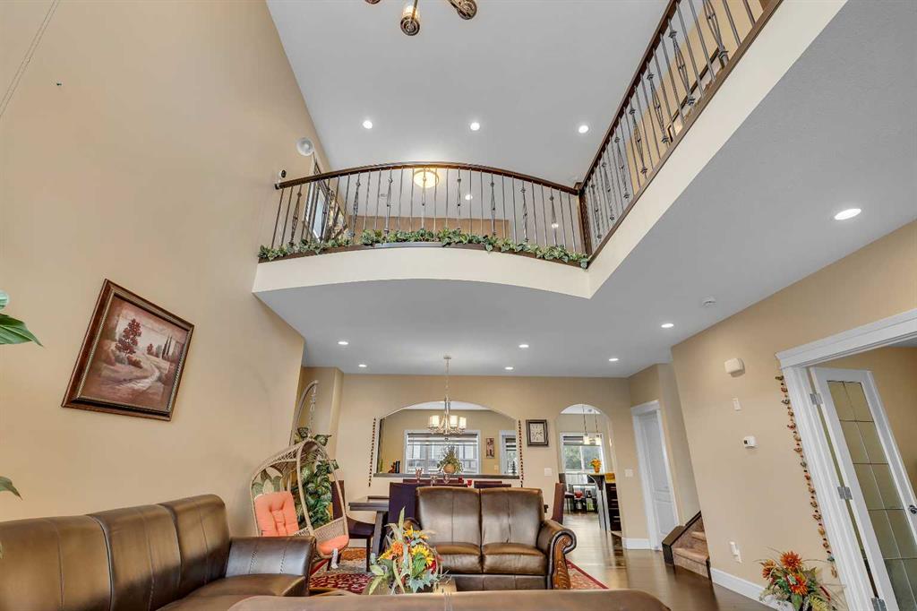 Picture for 9 Saddlelake Grove NE
