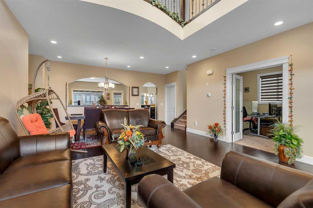 Picture for 9 Saddlelake Grove NE