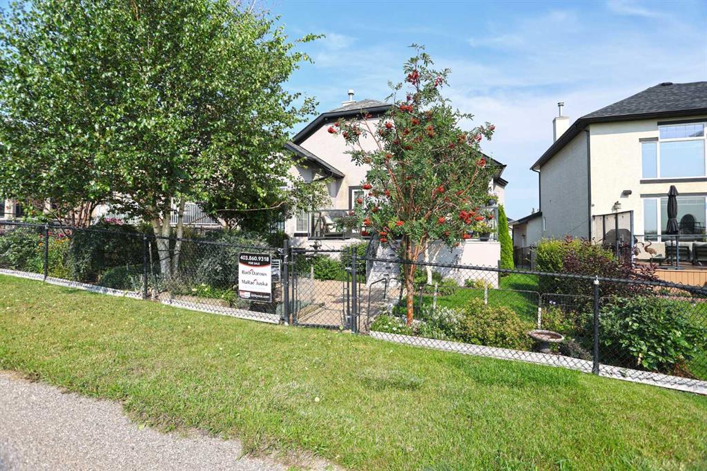 Picture for 92 Sherwood Rise NW