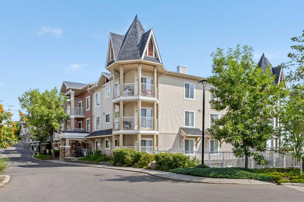 Picture for 9216, 70 Panamount Drive NW