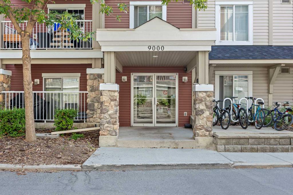 Picture for 9216, 70 Panamount Drive NW