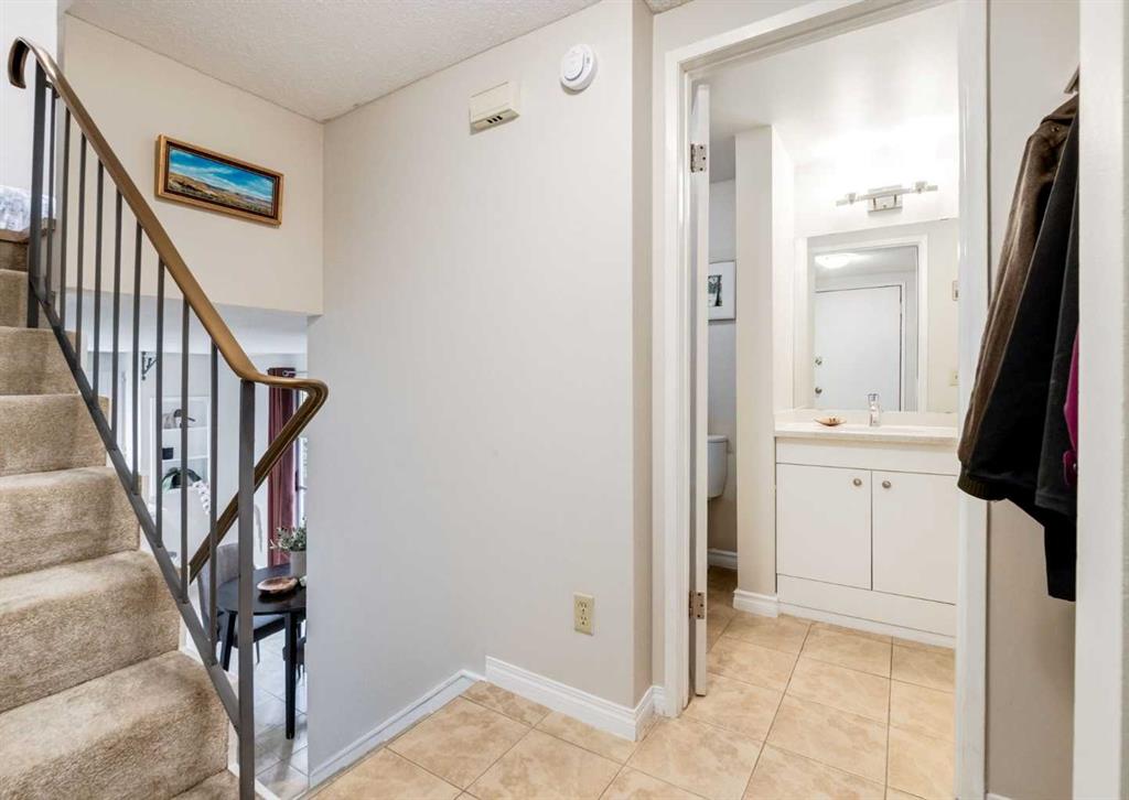 Picture for 10, 6819 Centre Street NW