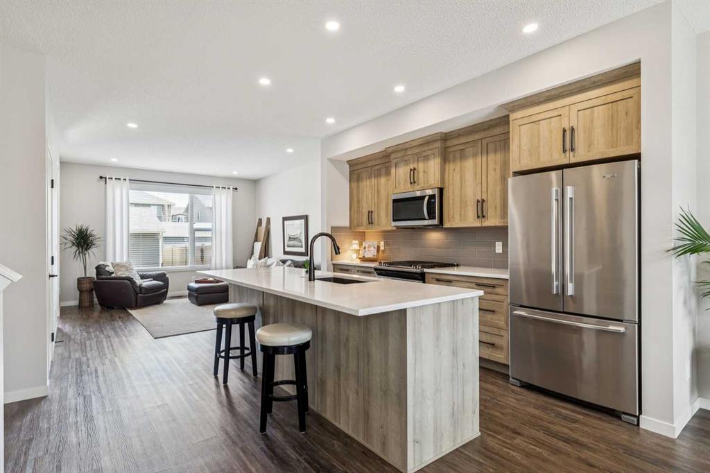 Picture for 43 Willow Crescent 