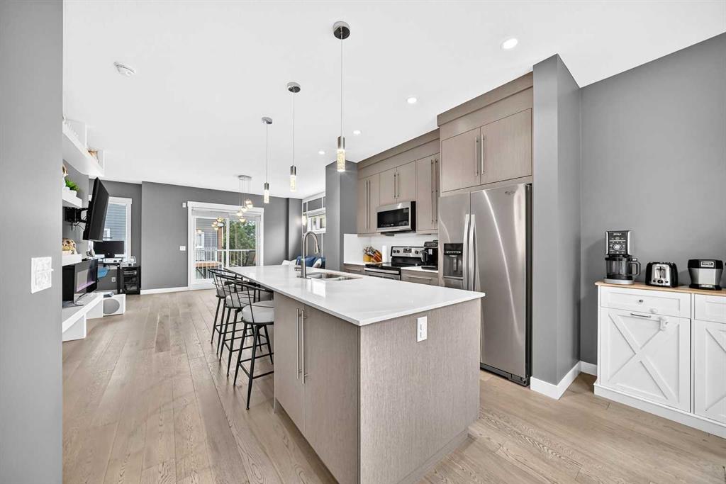 Picture for 30, 111 Rainbow Falls Gate 