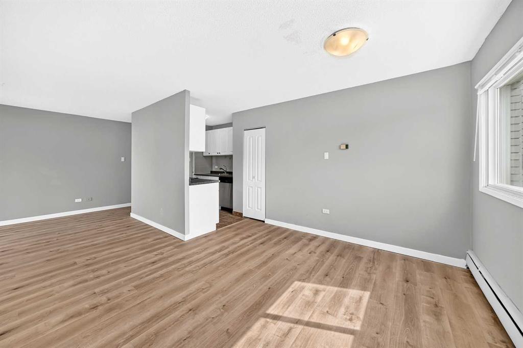 Picture for 401, 316 1 Avenue NE