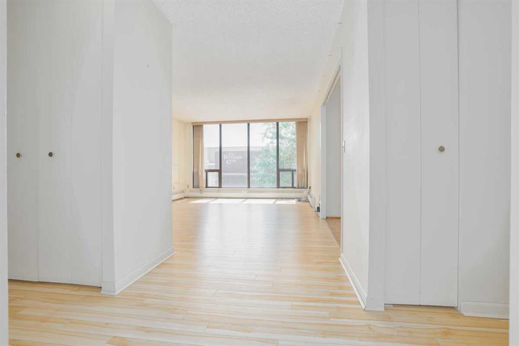 Picture for 208, 80 Point Mckay Crescent NW