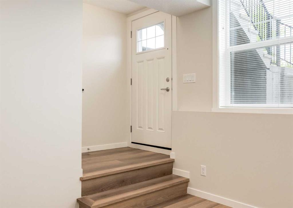 Picture for 408 Cranbrook Square SE