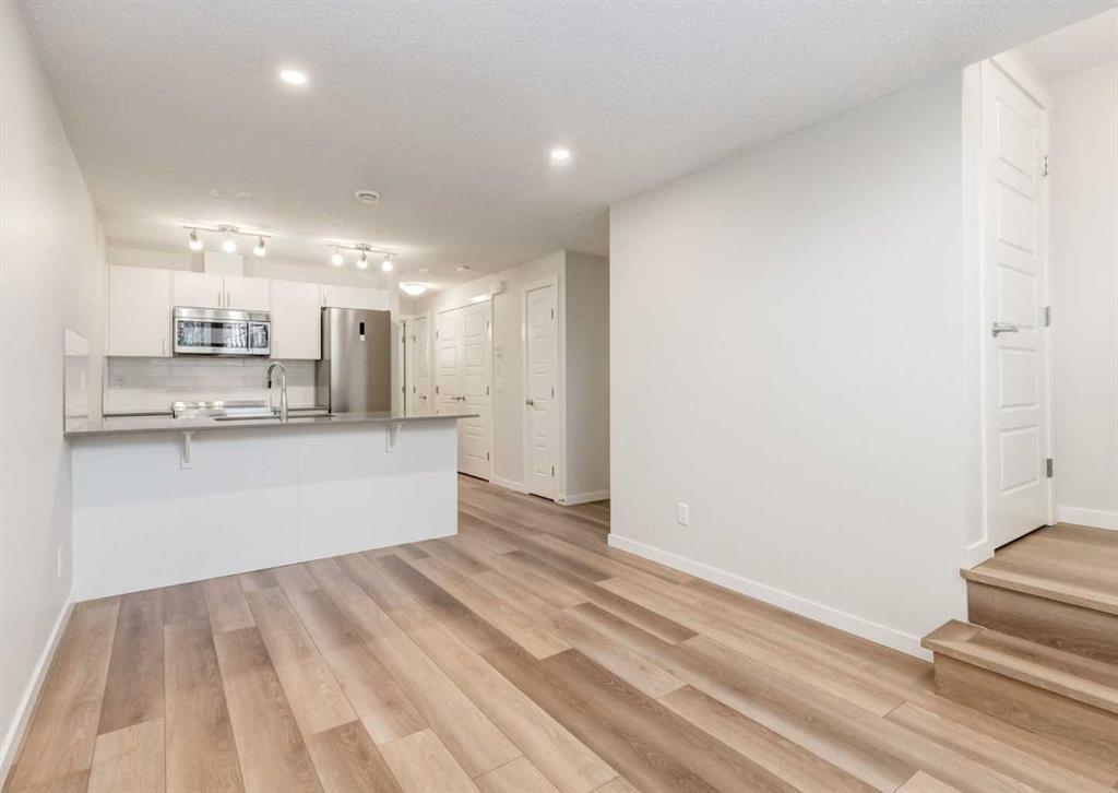 Picture for 408 Cranbrook Square SE