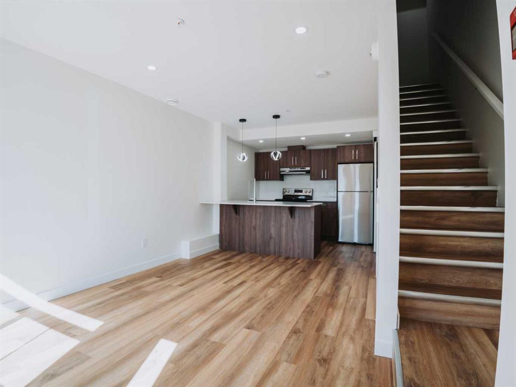 Picture for 305, 156 Park Street 