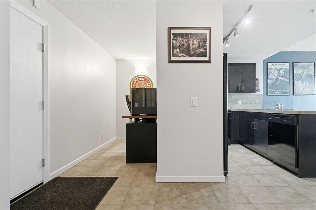 Picture for 1009, 1410 1 Street SE