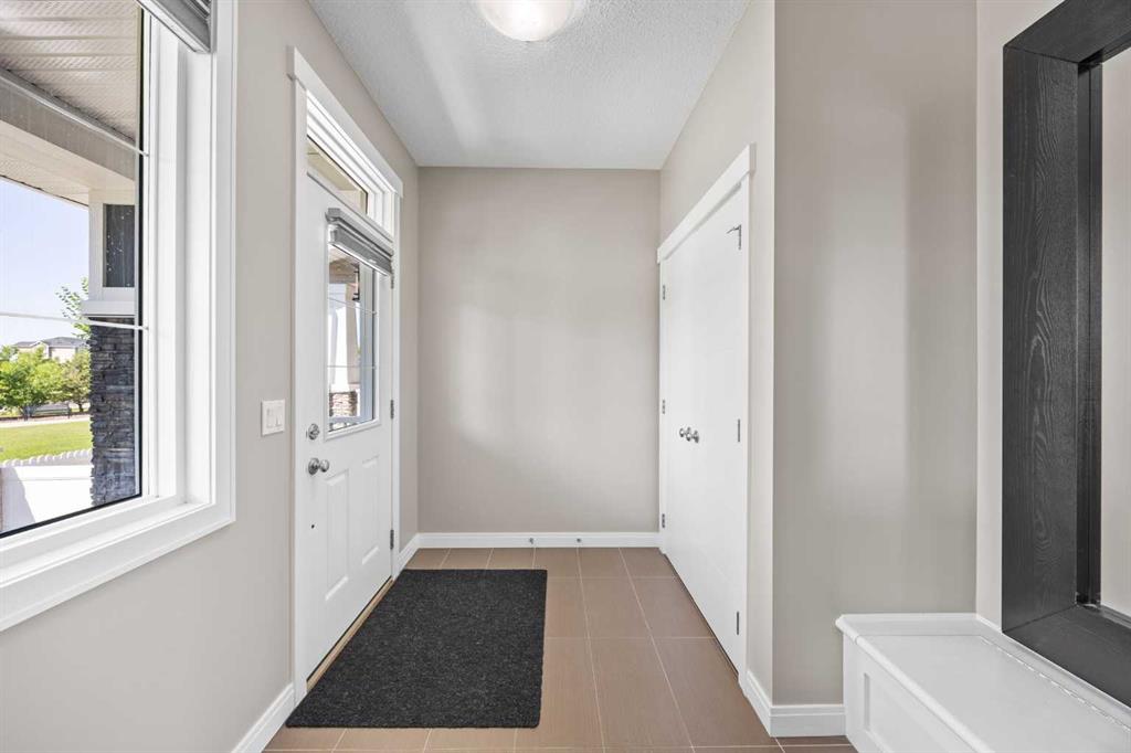 Picture for 63 Redstone Gardens NE