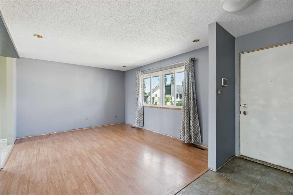Picture for 126 Thistle Way 