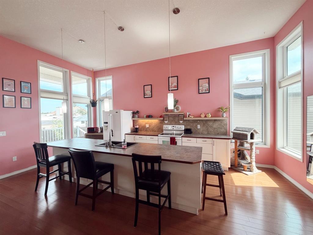 Picture for 1016 2 Street NE