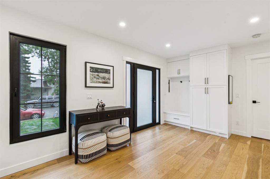 Picture for 2543 Chicoutimi Drive NW