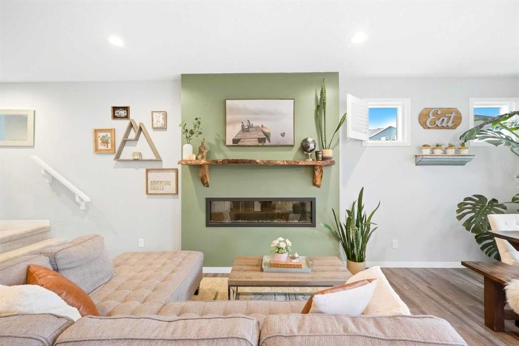 Picture for 43 Howse Manor NE