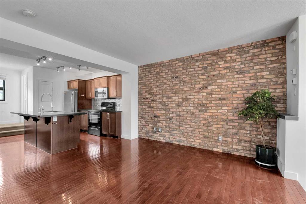 Picture for 55 Aspen Hills Green SW