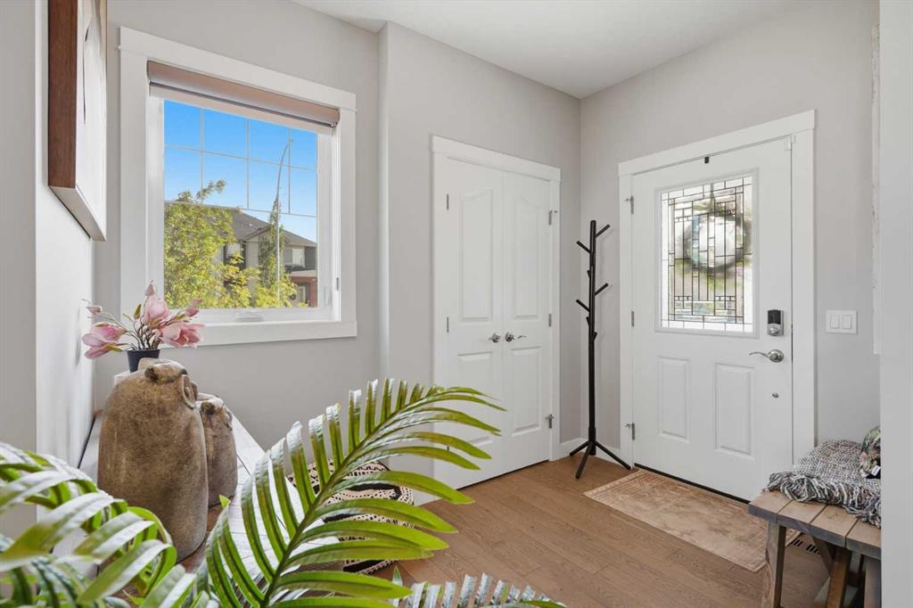 Picture for 108 Hillcrest Avenue SW