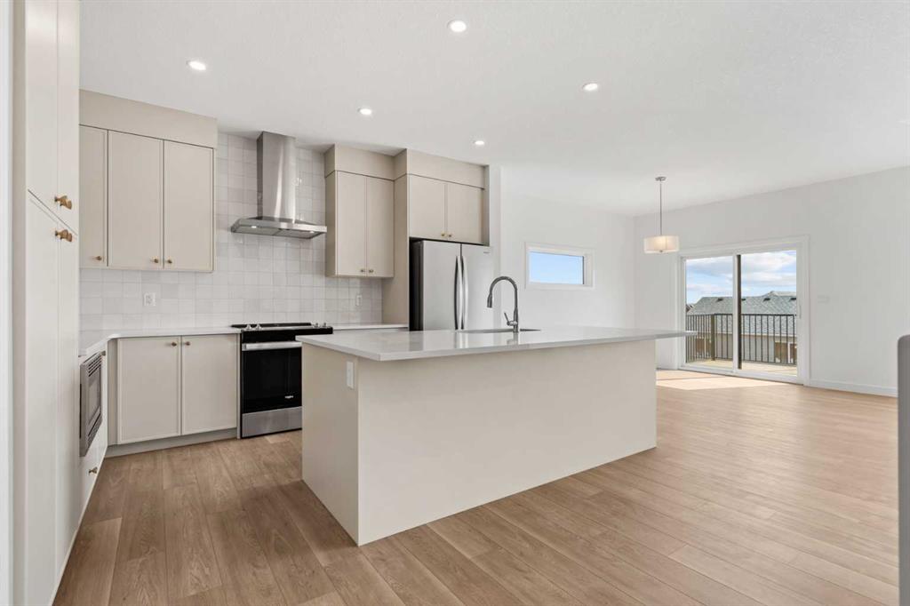 Picture for 34 Wild Rose Bay SW