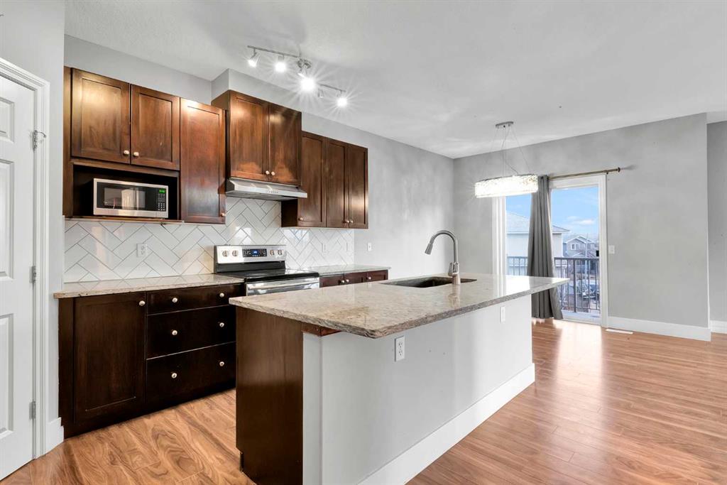 Picture for 197 Royal Crest View NW