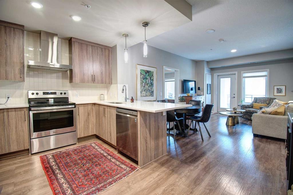 Picture for 208, 12 Mahogany Path SE