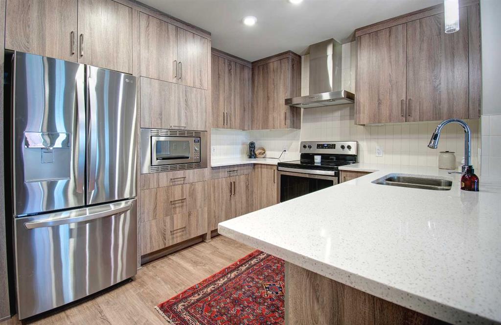 Picture for 208, 12 Mahogany Path SE