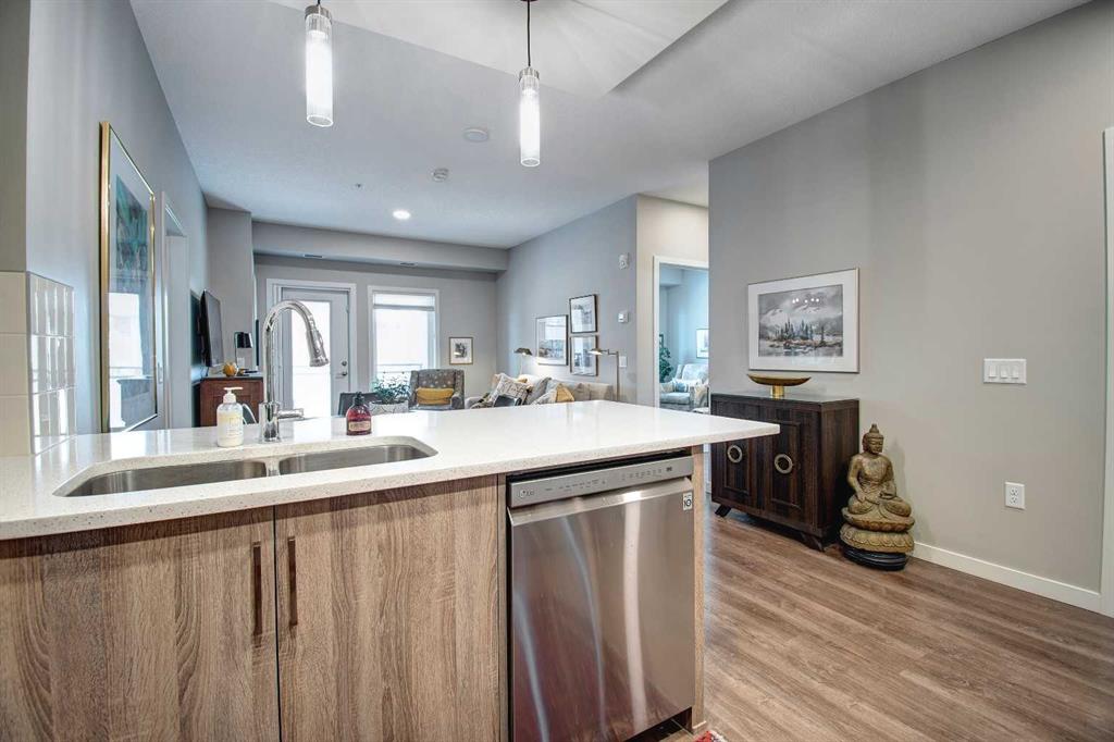 Picture for 208, 12 Mahogany Path SE