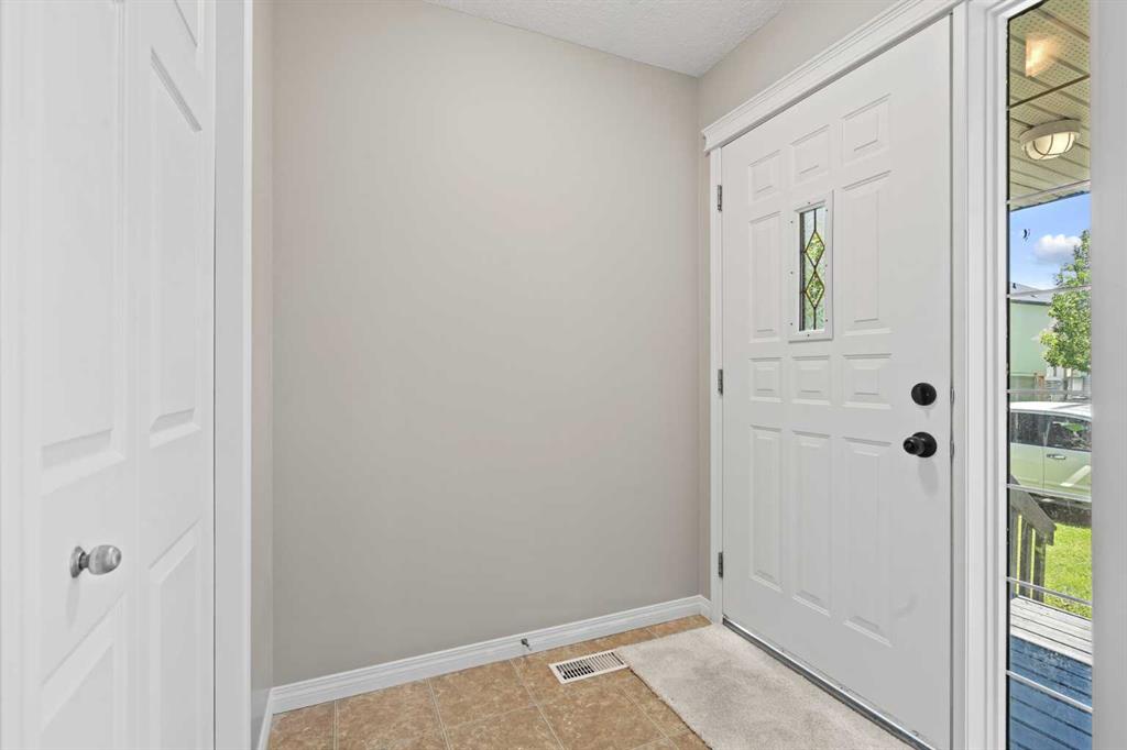 Picture for 28 Saddlebrook Gardens NE