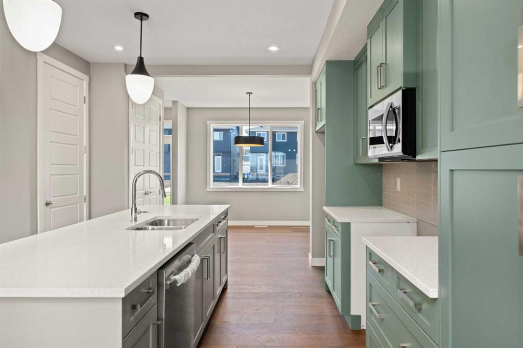 Picture for 644 Sora Boulevard SE