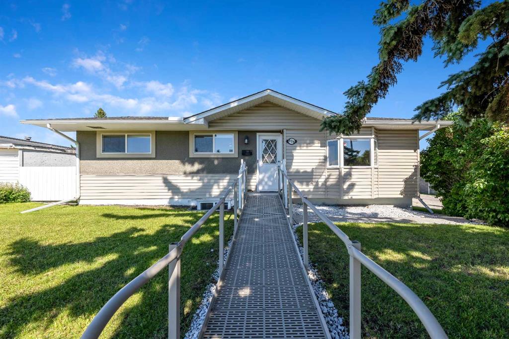 Picture for 629 Agate Crescent SE