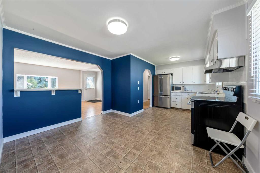 Picture for 629 Agate Crescent SE