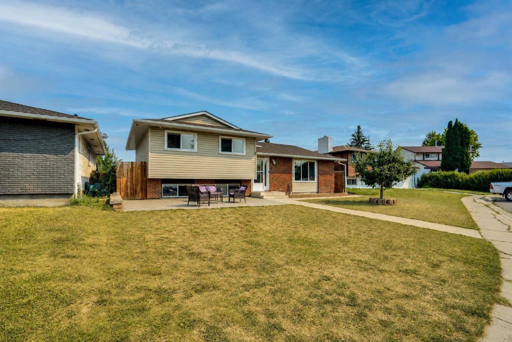 Picture for 212 Pinetree Place NE