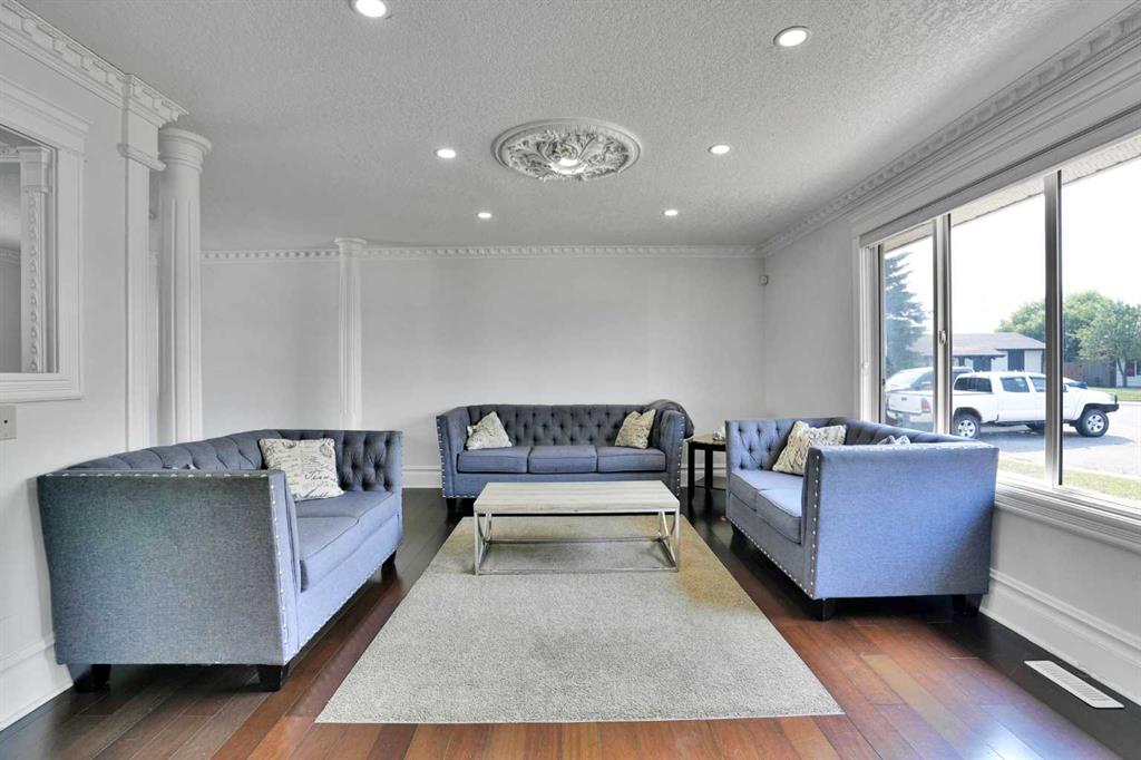 Picture for 212 Pinetree Place NE