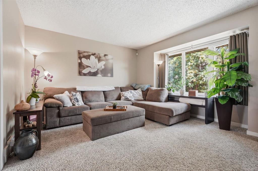 Picture for 1037 Regal Crescent NE