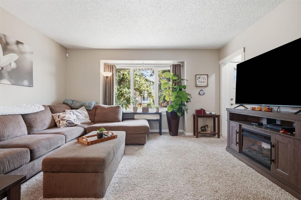 Picture for 1037 Regal Crescent NE