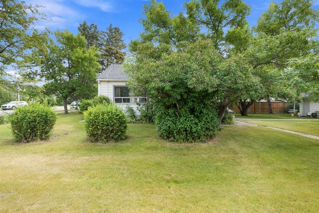 Picture for 4737 48 Street 