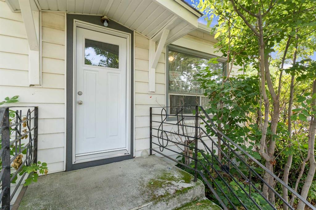 Picture for 4737 48 Street 