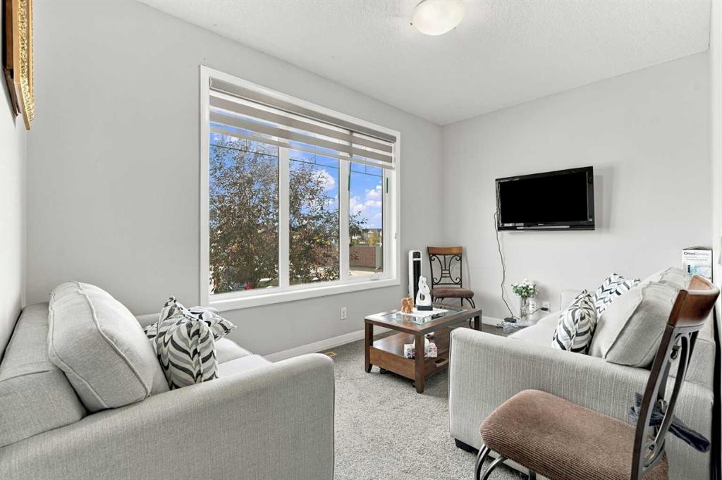 Picture for 88 Red Embers Crescent NE